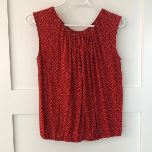 Ann Taylor sleeveless t shirt - Picture 1 of 3